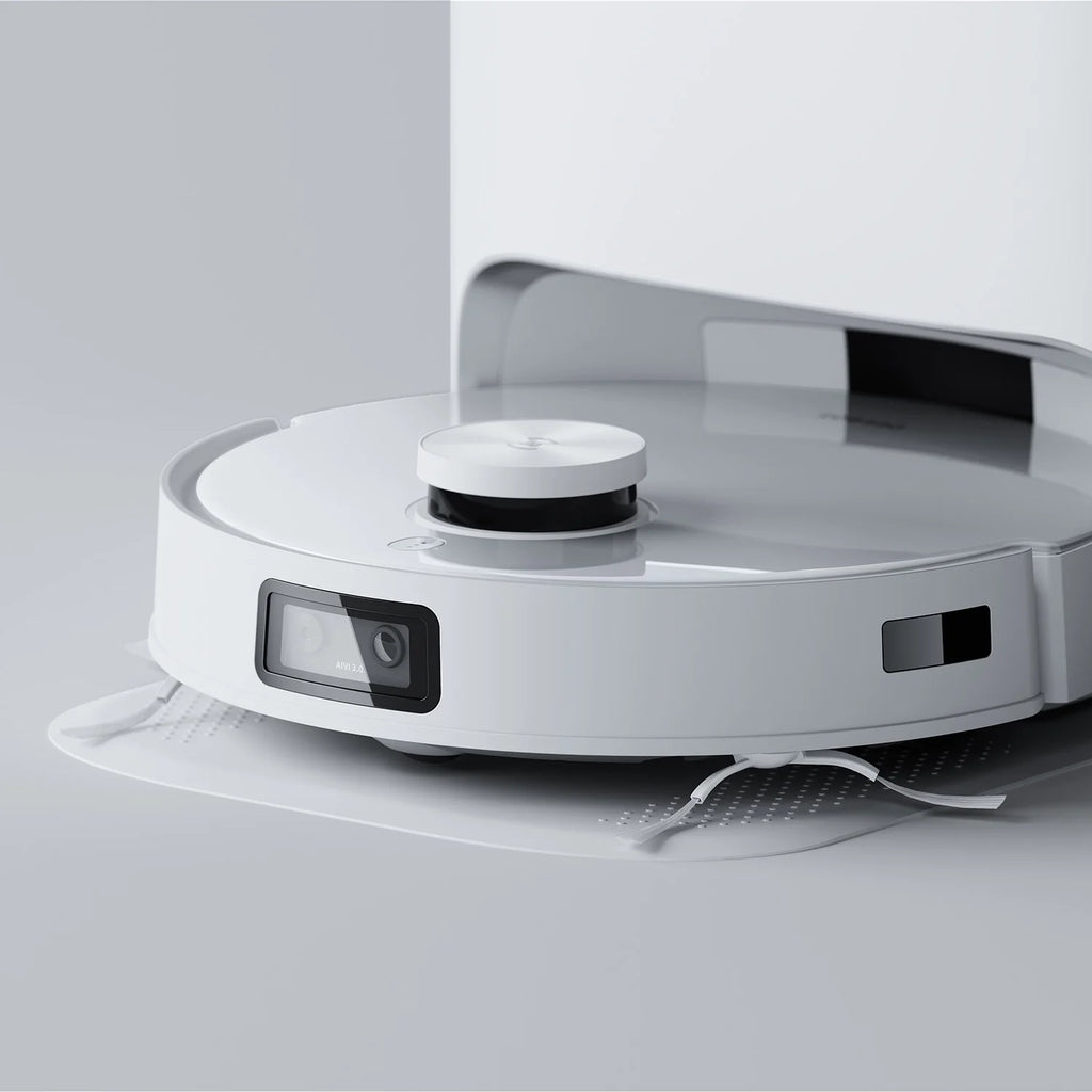 White Robot Vacuum and Mop with Auto-Empty Station R21837