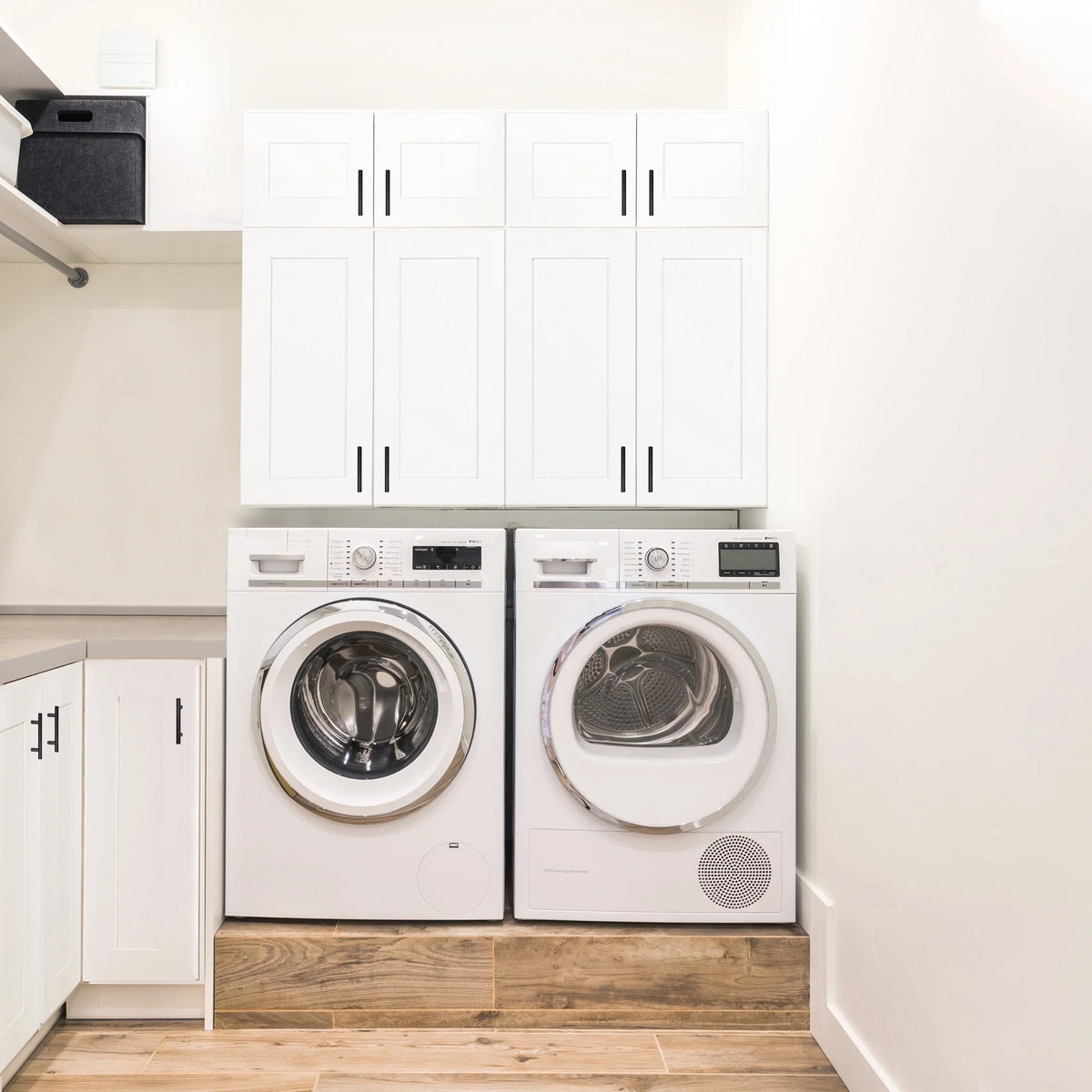 White Shaker Style Wall Kitchen Cabinet 33x36x12 X477393