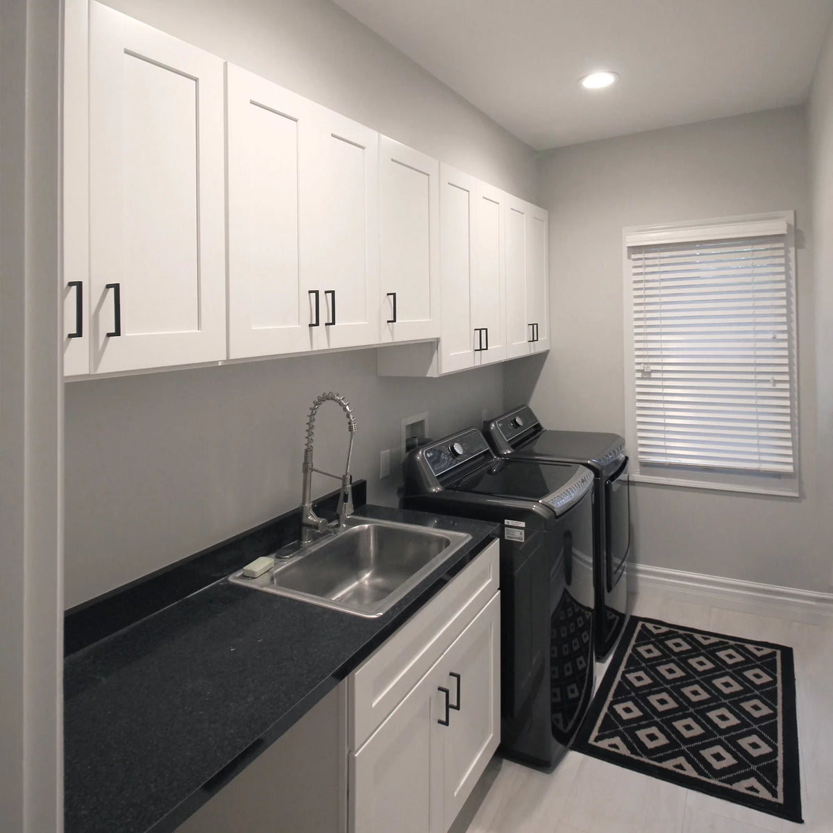 White Shaker Style Wall Kitchen Cabinet 33x36x12 X477393