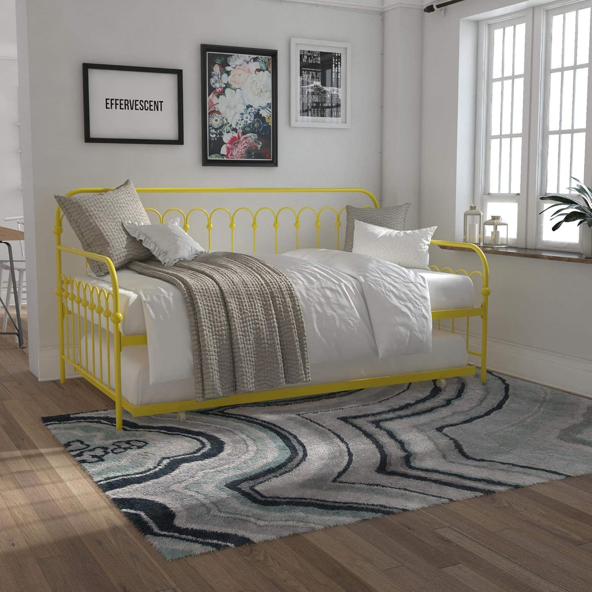 White Twin Metal Daybed and Trundle U640