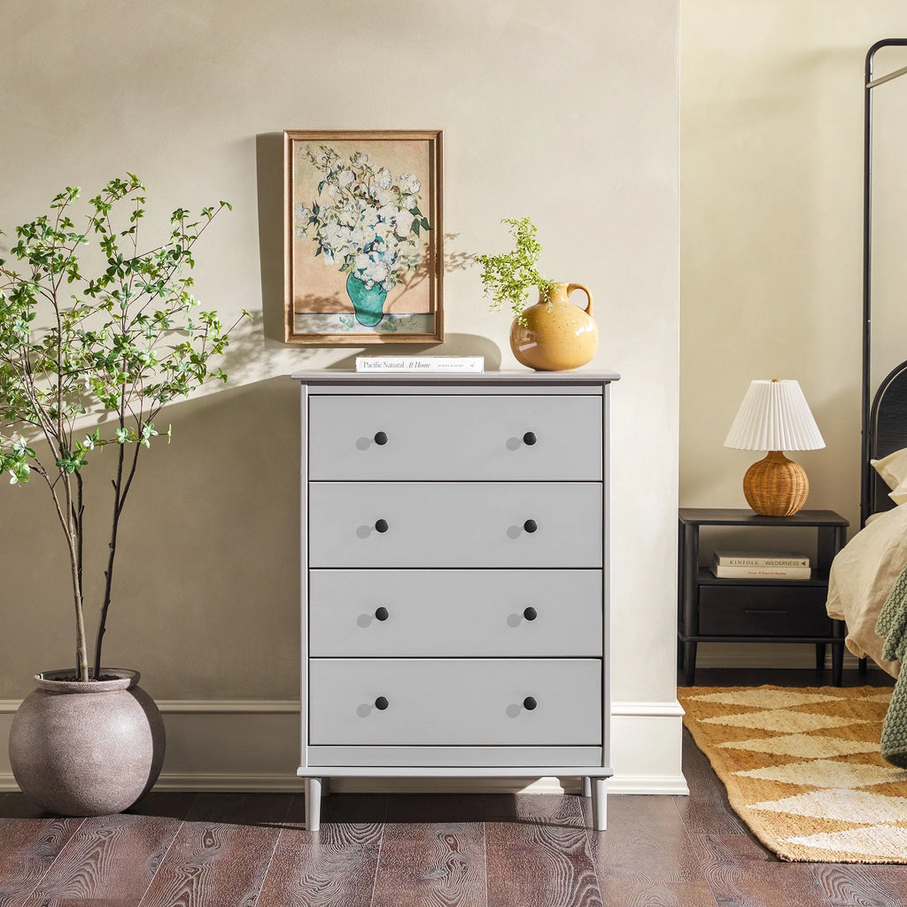4 Drawer Solid Wood Dresser Z44867
